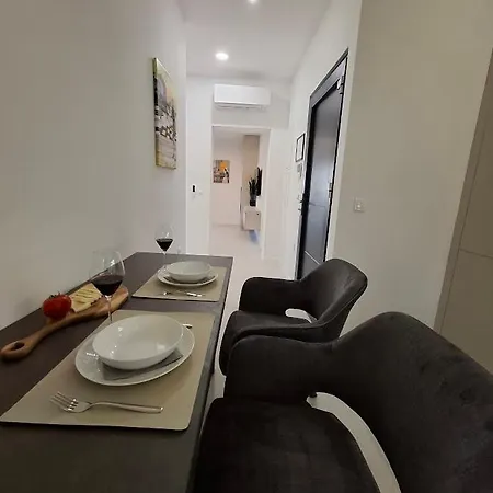 Sunset Cove Apartman *
